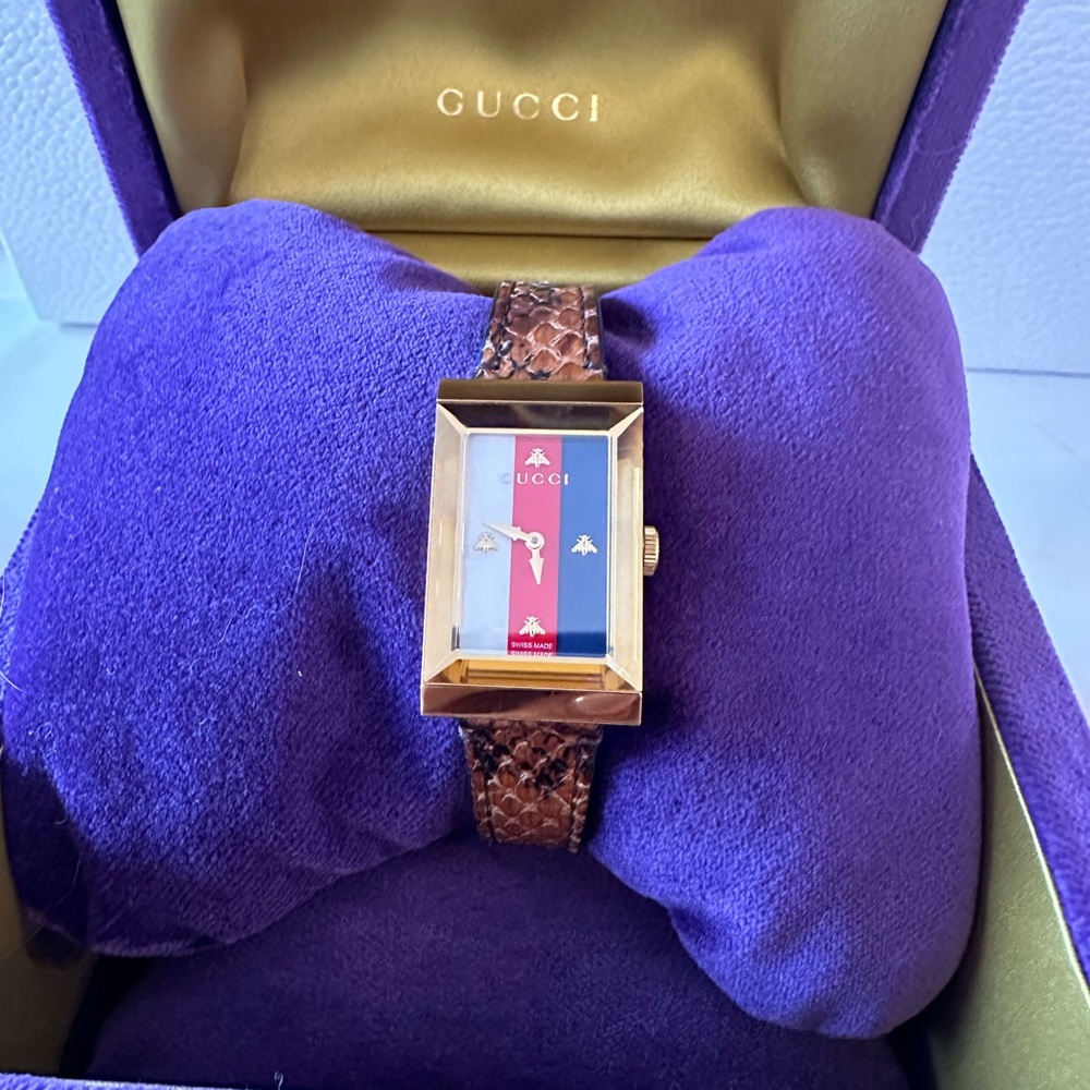 Gucci G-frame rectangular Yellow Gold mother or pearl watch, python band21mm